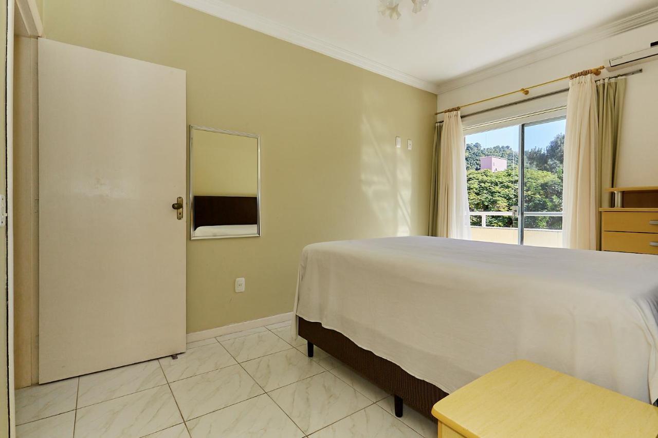 1040 - Departamento 2 Quartos Na Rua Pirajica . 200 M Da Praia Bombinhas Centro Esterno foto