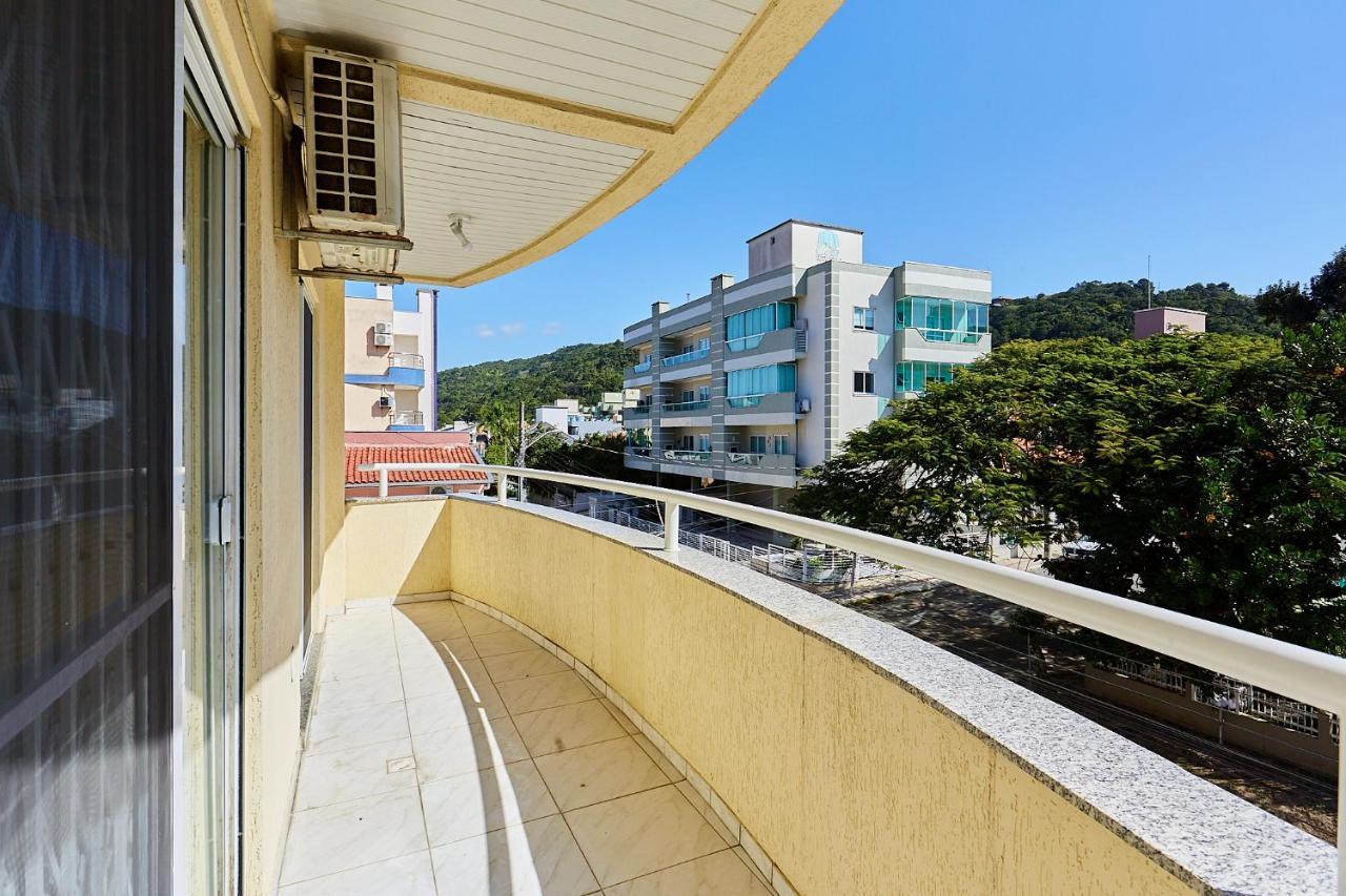 1040 - Departamento 2 Quartos Na Rua Pirajica . 200 M Da Praia Bombinhas Centro Esterno foto